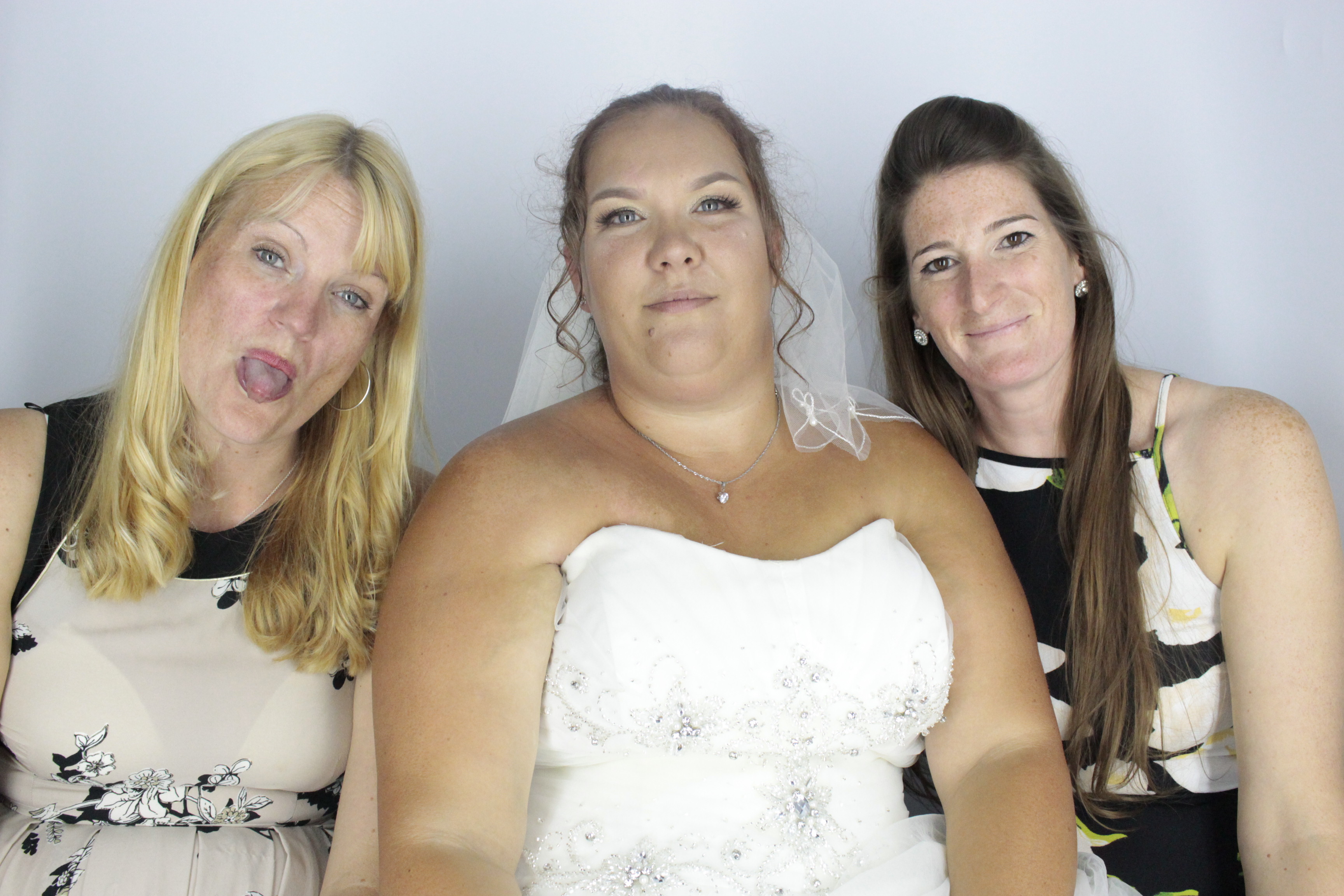  Heather & Daniel's Wedding | View more photos from the event at gallery.myphotoboothexperience.co.uk/u/MyPhotoBoothExperienceLtd/Heather-Daniels-Wedding